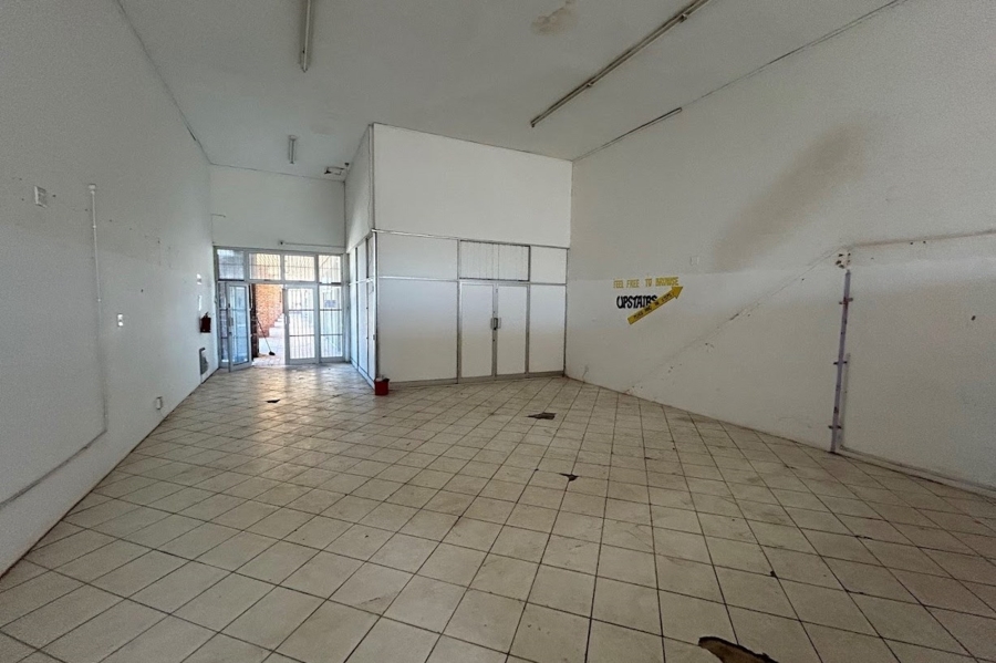 To Let commercial Property for Rent in Sherwood Eastern Cape